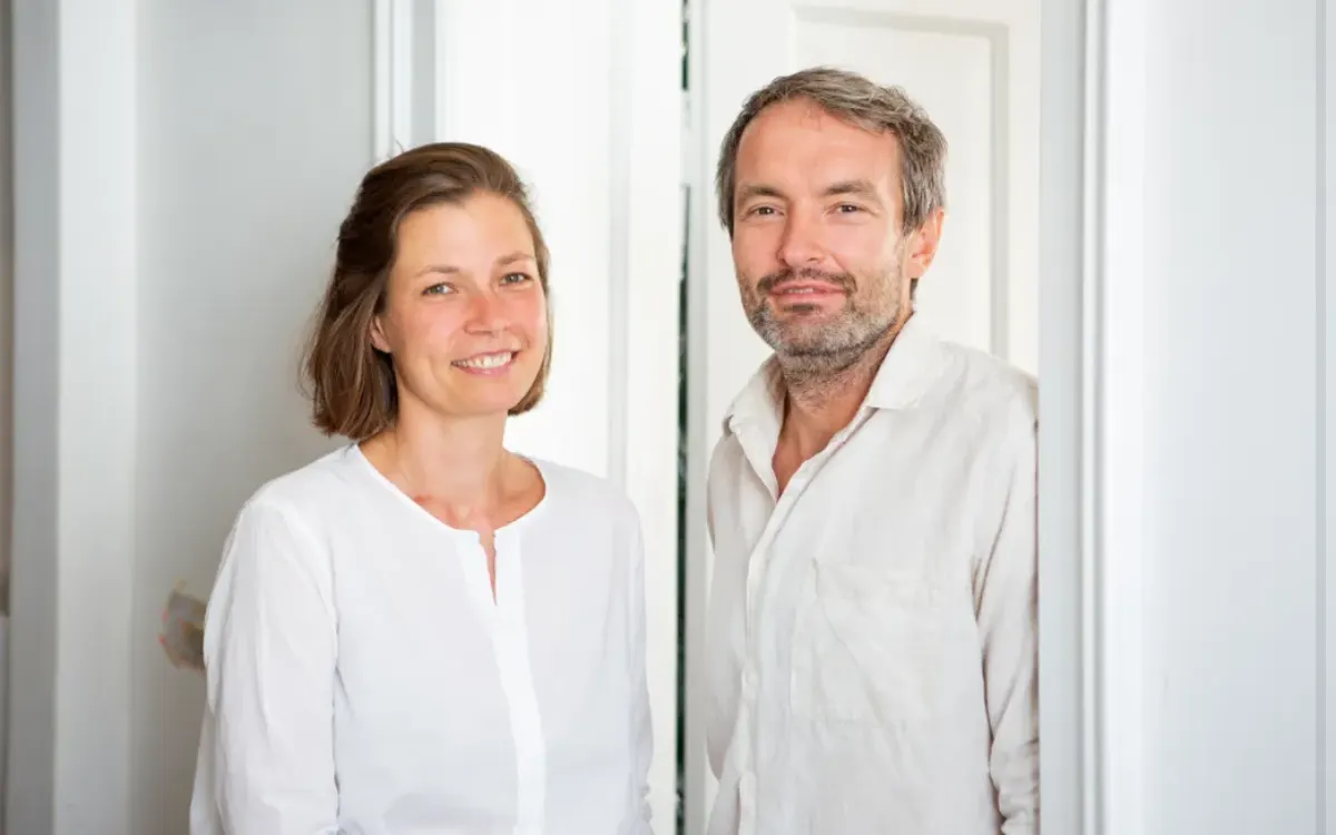 Dr. Verena Zimmermeyer und Lukas Zimmermeyer in ihrer Praxis
